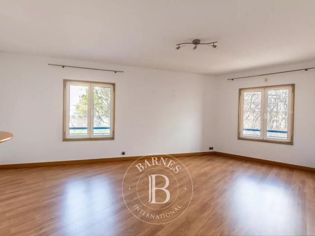 Apartamento alugar em São Francisco Xavier, Lisboa