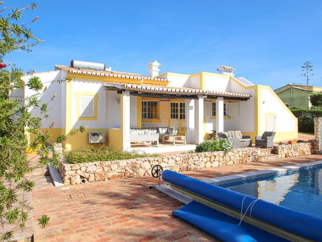 Vivenda venda em Lagoa, Faro