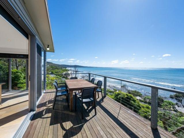 House for sale in Victoria