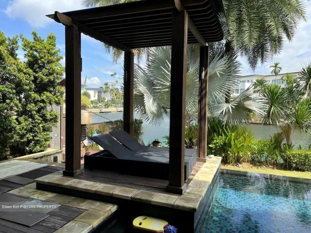 Detached House for sale