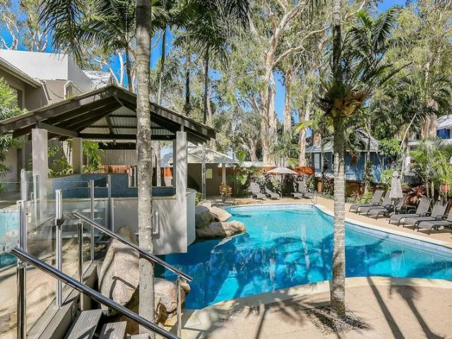 Townhouse for sale in Palm Cove
