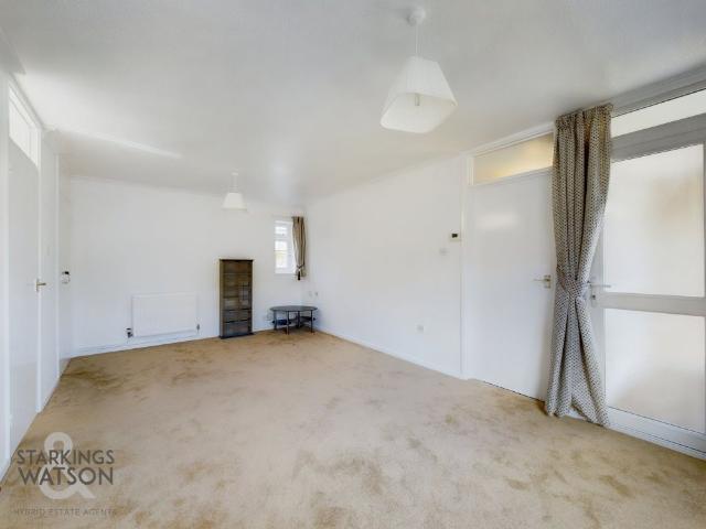 Apartment for rent in Lakenham, East Bank