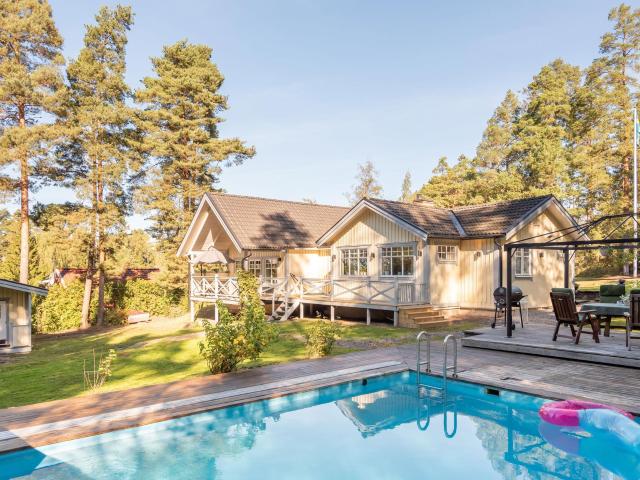 Bostad till salu i Kvicksund, Västmanland