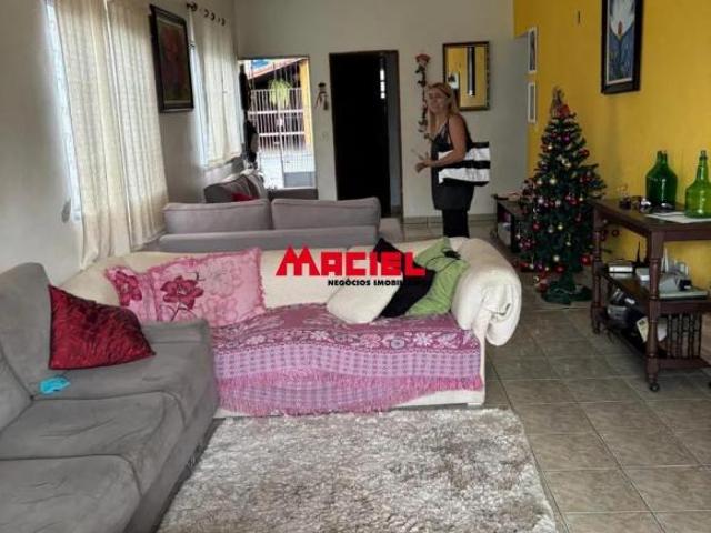 Casa venda em Região Imediata de São José dos Campos, Região Metropolitana do Vale do Paraíba e Litoral Norte