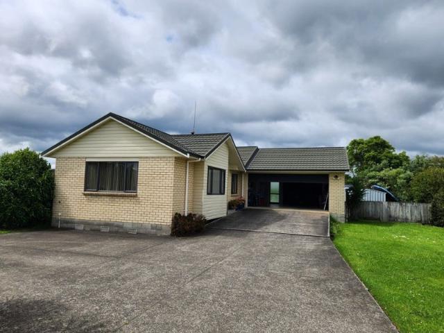 House for rent in Parakai, Rodney