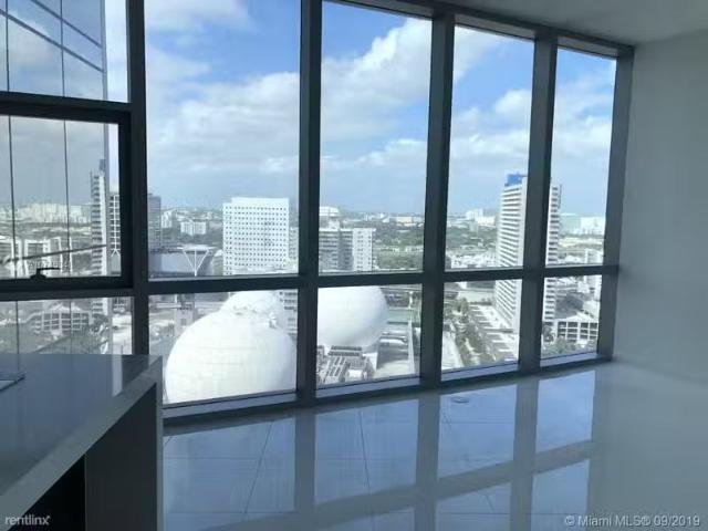 Condo for rent in Miami