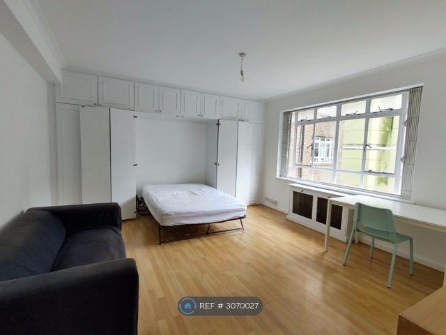 Studio for rent in London Borough of Camden, Greater London