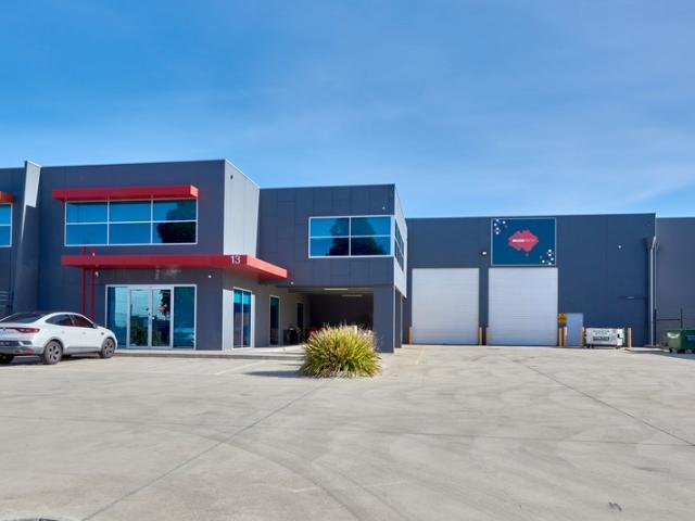 Warehouse for rent in Camerons Creek, Victoria