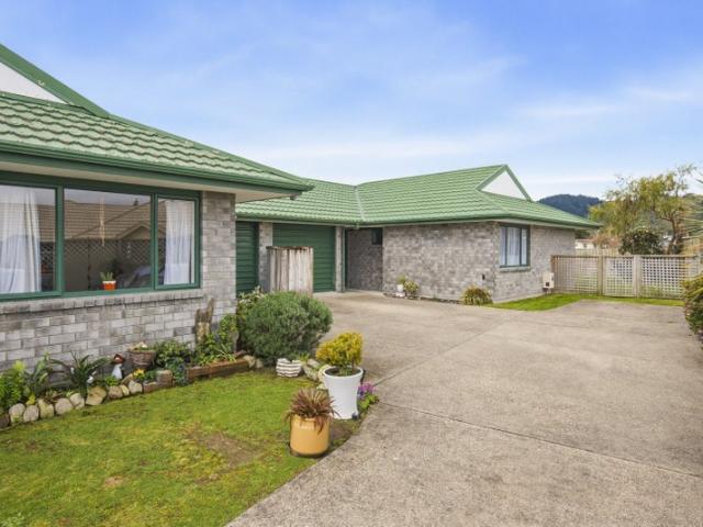 House for rent in Paraparaumu, Wellington
