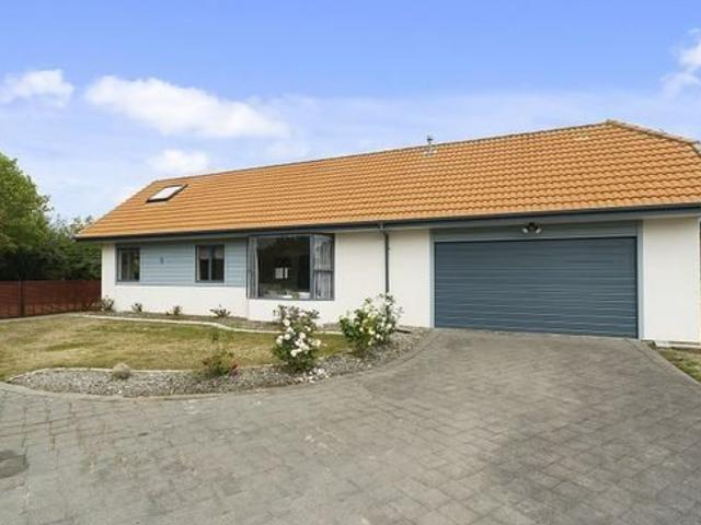 House for rent in Paraparaumu, Wellington