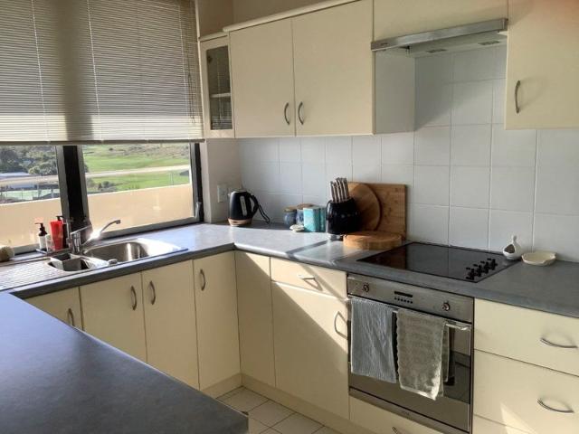 Apartment for rent in Paraparaumu Beach, Paraparaumu