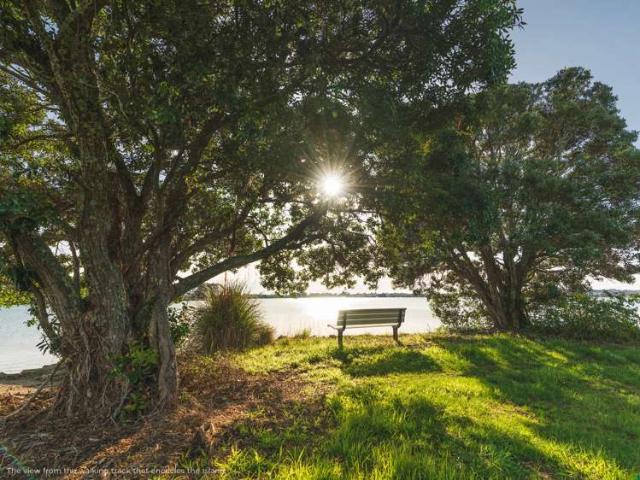 Land for sale in Awhitu, Oroua County