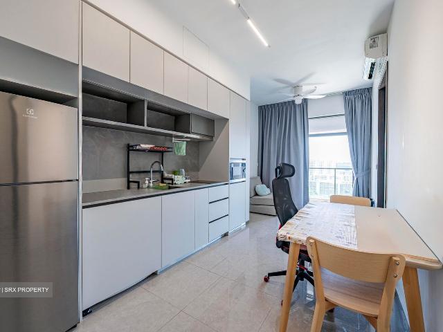 Apartment for sale in Clementi, 21 Central West