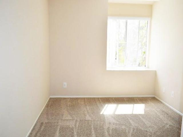 Apartment for rent in Burbank, California