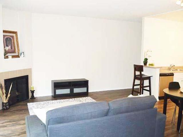 Apartment for rent in Burbank, California