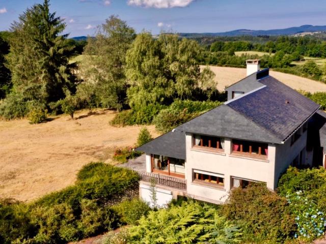 Villa vente à Château-Chinon (Ville), Dun-les-places