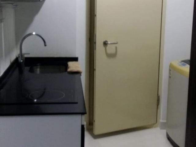 Condominium for rent in Woodgrove, 23 North West