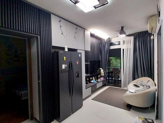 Condominium for rent in Woodgrove, 23 North West