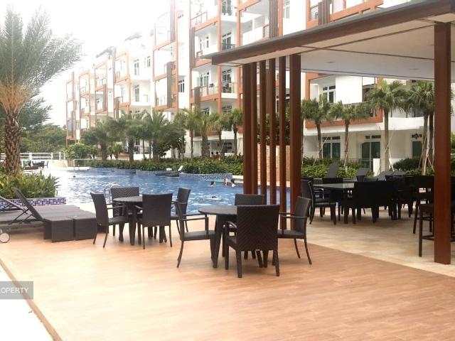 Condominium for rent in Woodgrove, 23 North West