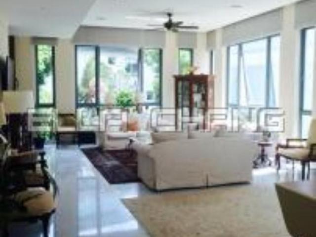 Apartment for sale in Tanglin Road