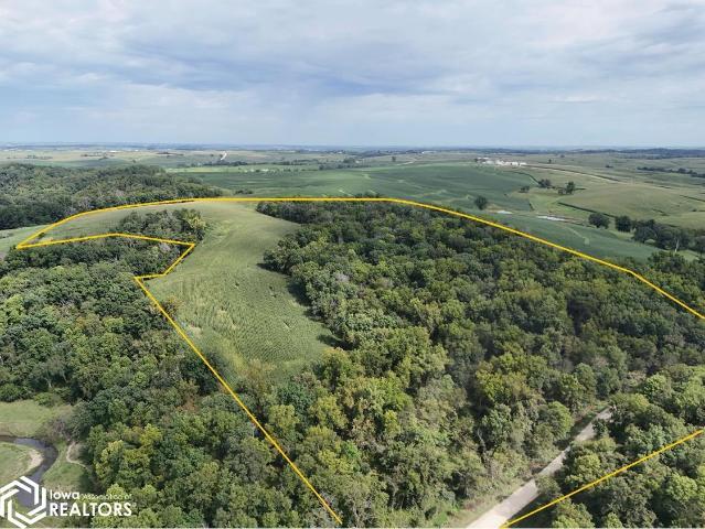 Farm for sale in Cascade, Jones County