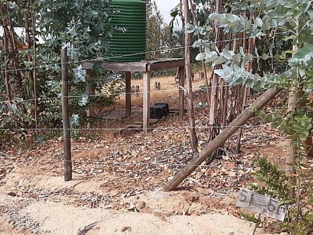 PARCELA CON CASA EN PAREDONES