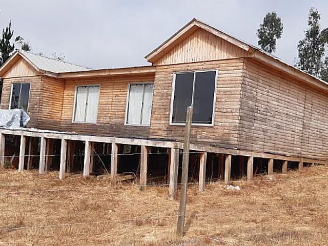 PARCELA CON CASA EN PAREDONES