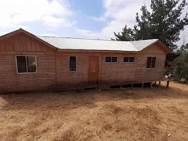 PARCELA CON CASA EN PAREDONES