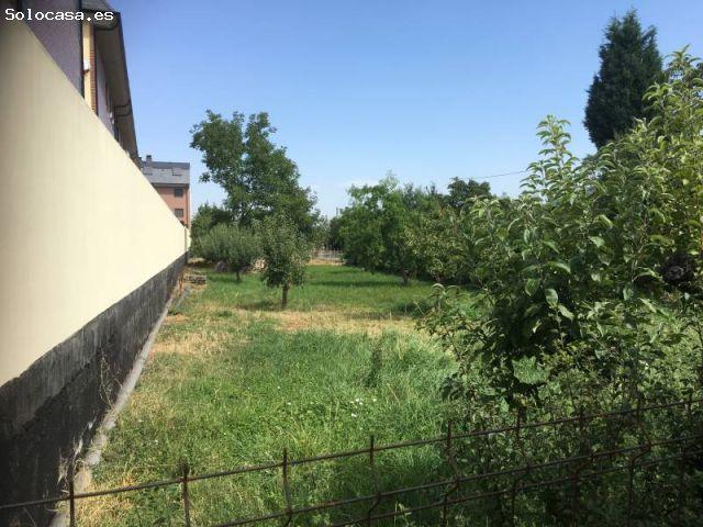 Local Comercial en venta en Columbrianos, Ponferrada