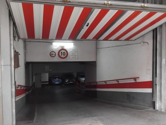 Garaje en venta en Bilbao, Zorrotza
