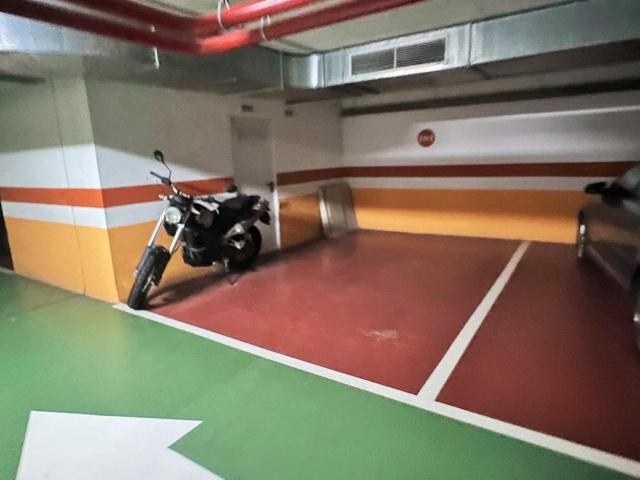 Garaje en alquiler en Abando, Bilbao