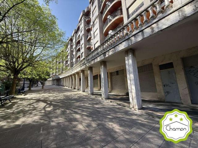 Garaje en venta en Kanpanzar, Portugalete