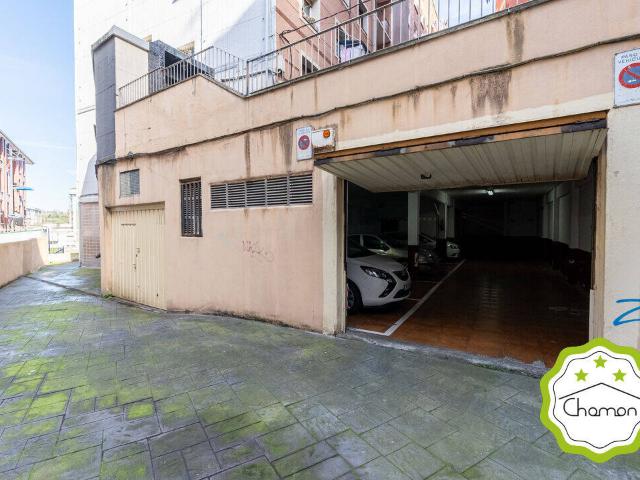 Garaje en venta en Kueto, Sestao