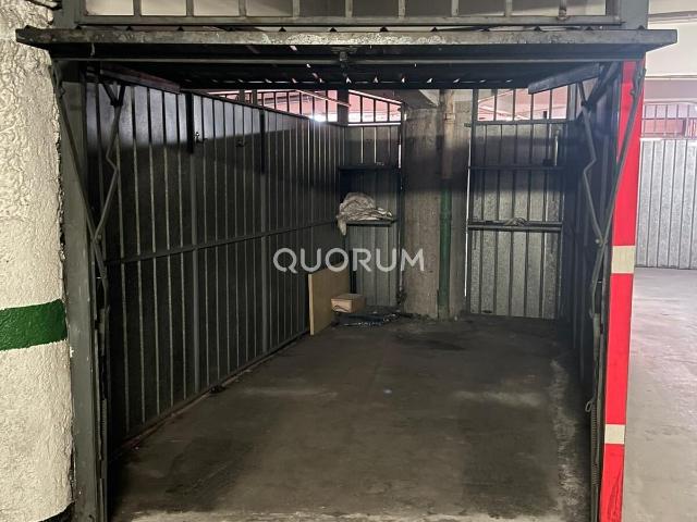 Garaje en venta en Bilbao, Abando