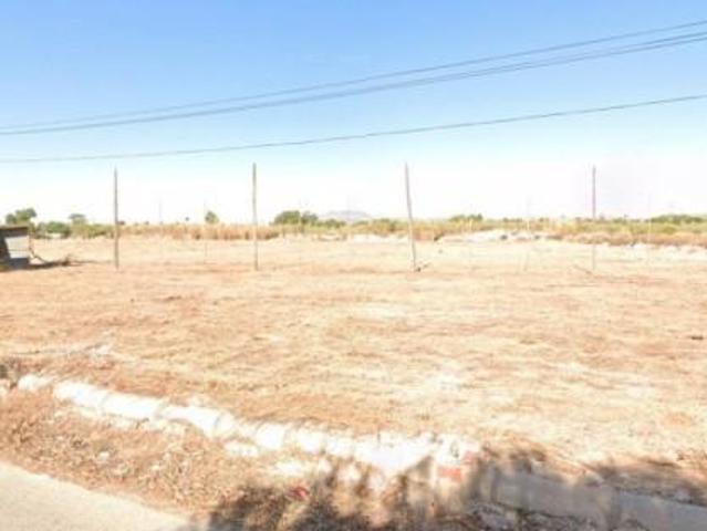 Terreno en alquiler en Elche