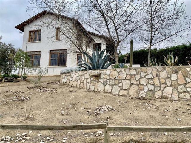 Casa en arriendo en La Aurora, Metropolitana
