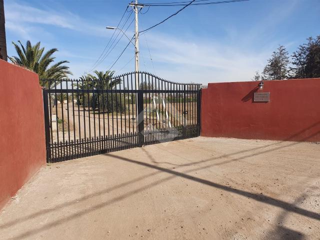 Terreno en venta en Algarrobal, Metropolitana