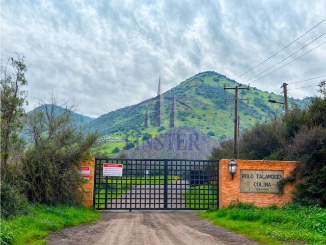 Parcela en Colina