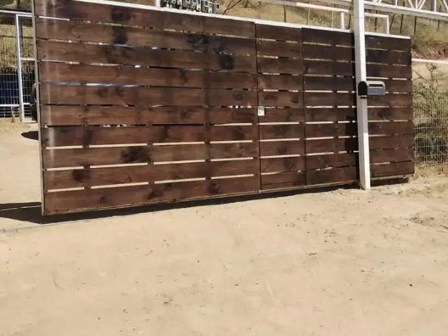 Terreno en venta en La Aurora, Metropolitana