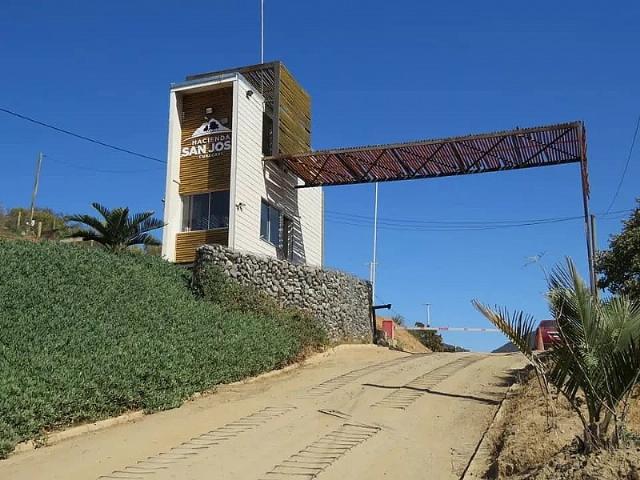 Terreno en venta en La Aurora, Metropolitana