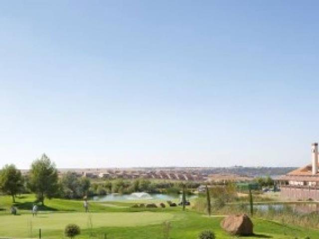 Terreno en venta en Layos