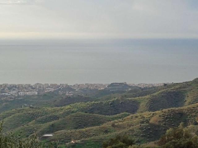 Terreno en venta en Moclinejo