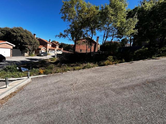 Terreno en venta en Pioz, Montealto