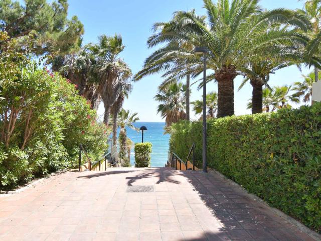 Terreno en venta en La Carolina, Costa del Sol Occidental
