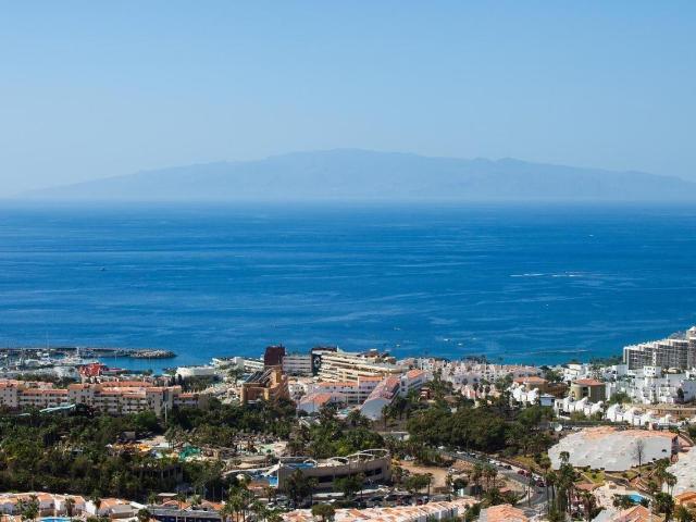 Terreno en venta en Adeje