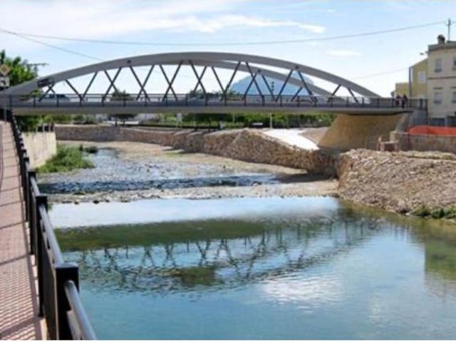 Local Comercial en venta en Beniarbeig