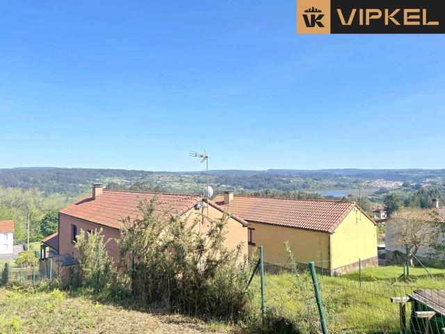 Terreno en venta en Bergondo, A Coruña