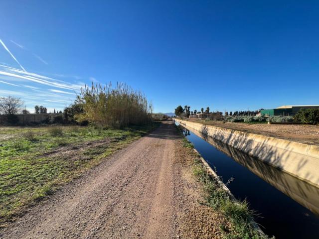 Terreno en venta en Camarles