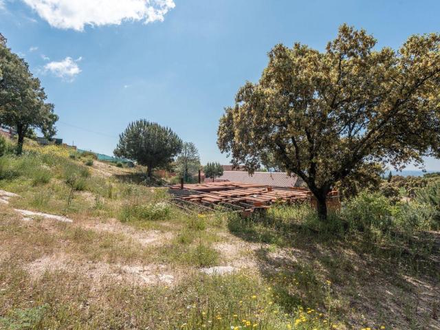 Terreno en venta en Hoyo De Manzanares