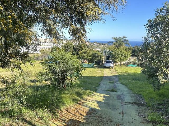 Terreno en venta en Manilva